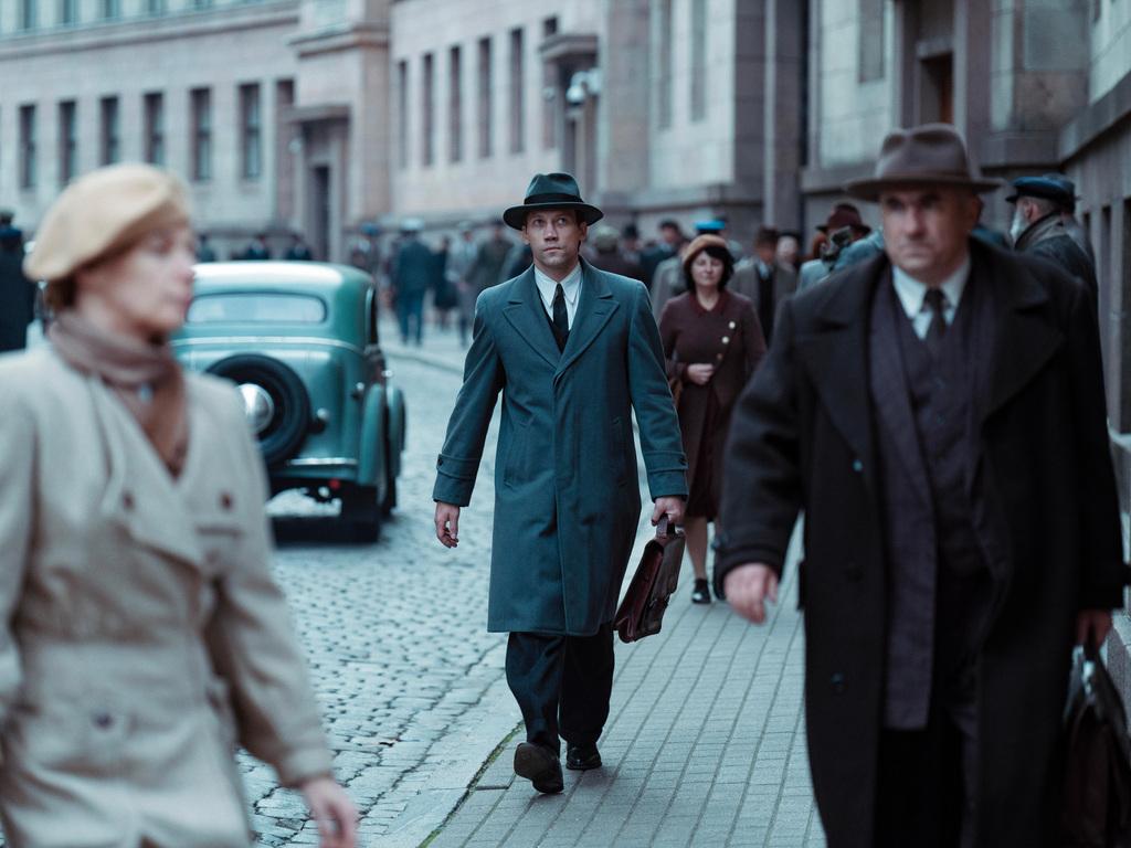 Deux procureurs - &copy; Andrejs Strokins - SBS Productions