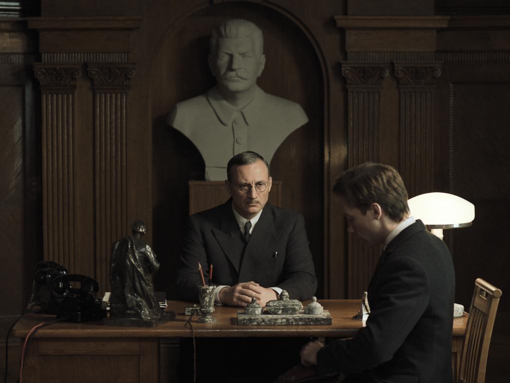 Deux procureurs - &copy; Andrejs Strokins - SBS Productions