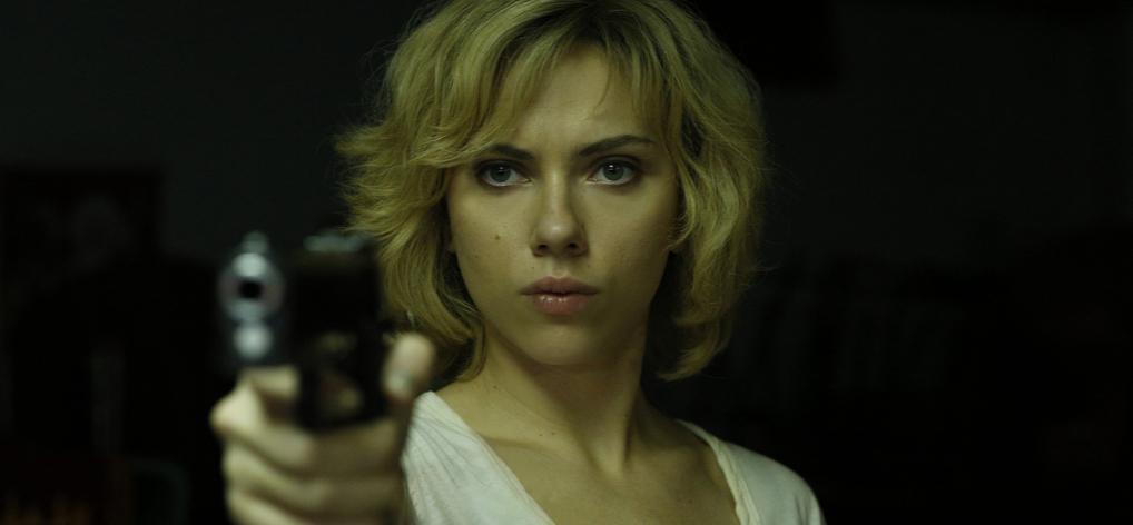 Lucy : premi&egrave;re semaine d'un succ&egrave;s plan&eacute;taire